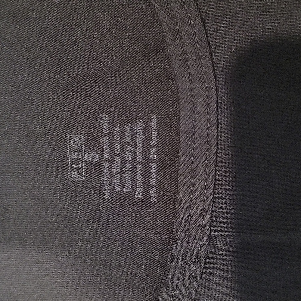 Fleo Tank Top - Picture 2 of 3